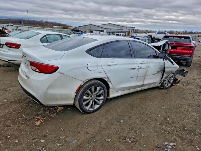 Photo 3 from auction – 2016 CHRYSLER 200 with VIN 1C3CCCBB7GN104751
