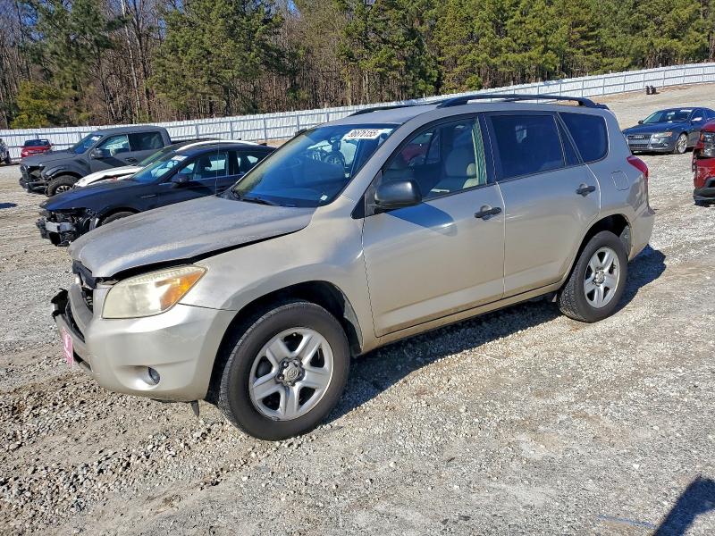 TOYOTA RAV4 2007 with VIN JTMBK33V676015184 - Photo from auction