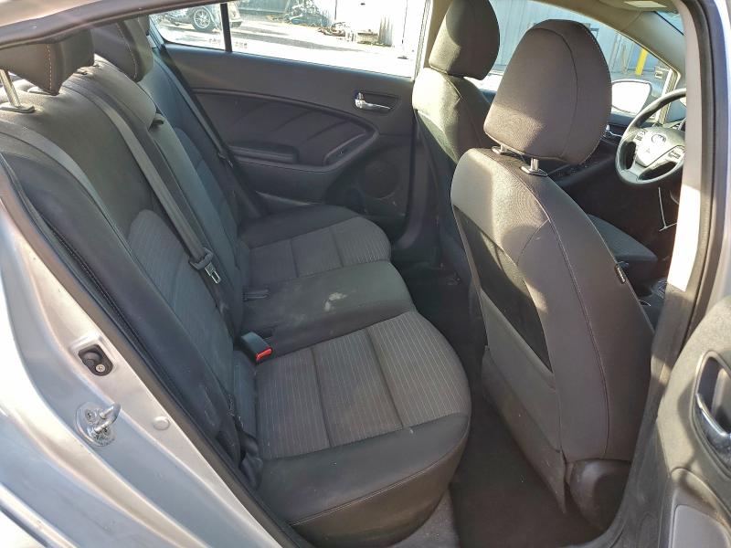 Photo 10 from auction – 2015 KIA FORTE LX with VIN KNAFX4A69F5387379