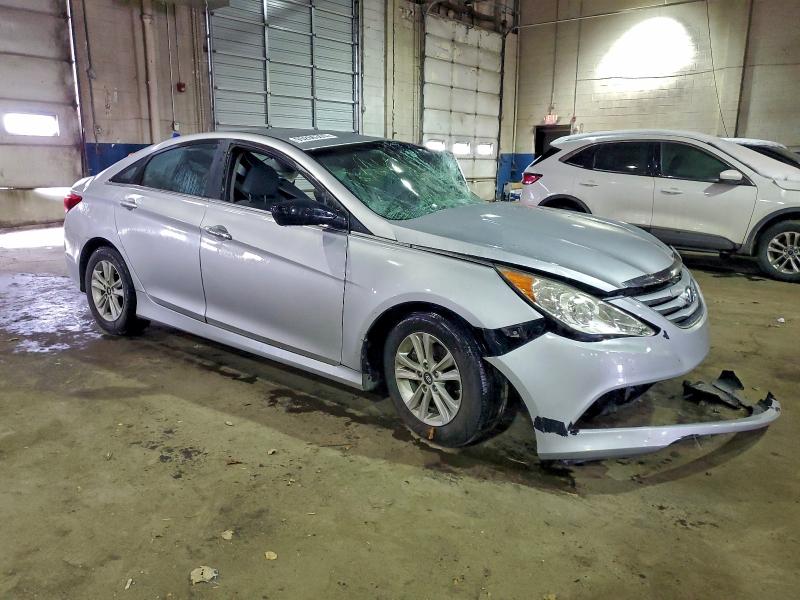 Photo 4 from auction – 2014 HYUNDAI SONATA GLS with VIN 5NPEB4AC5EH867243
