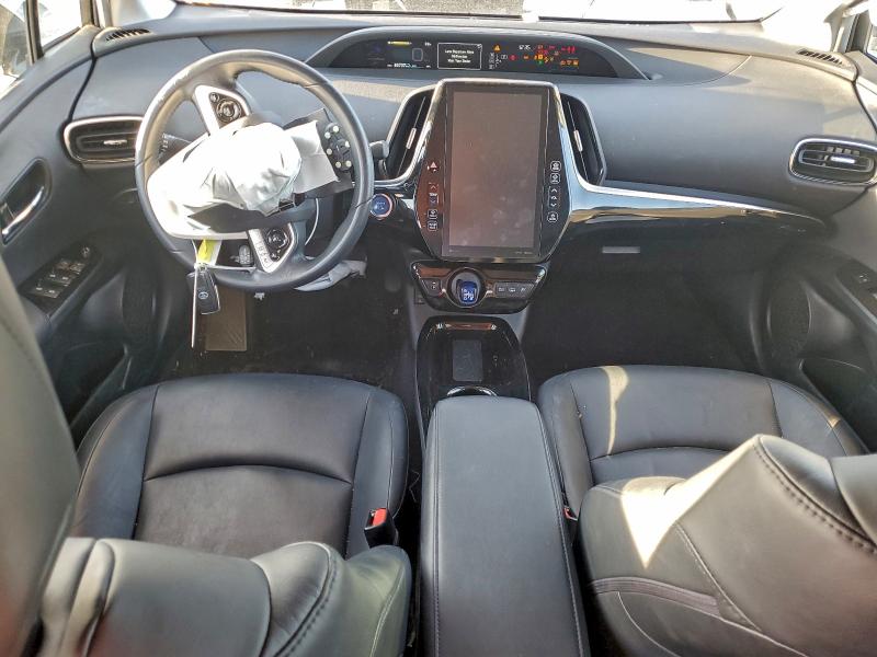 Photo 8 from auction – 2017 TOYOTA PRIUS PRIM with VIN JTDKARFP8H3055479