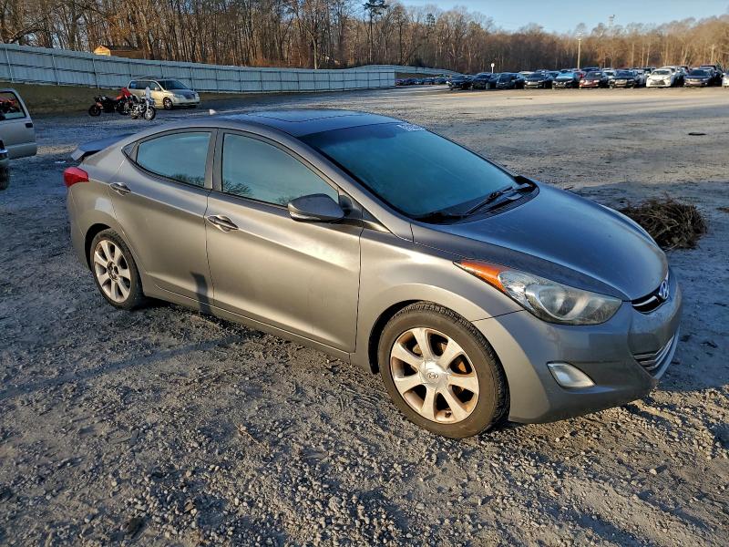 Photo 4 from auction – 2012 HYUNDAI ELANTRA SE with VIN 5NPDH4AE3CH127523