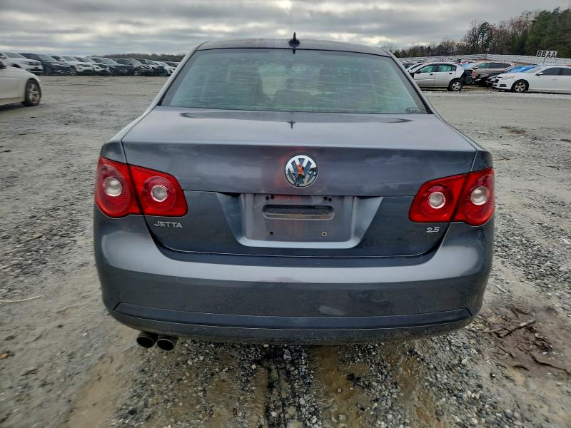 Photo 6 from auction – 2005 VOLKSWAGEN NEW JETTA with VIN 3VWDF71K55M620899