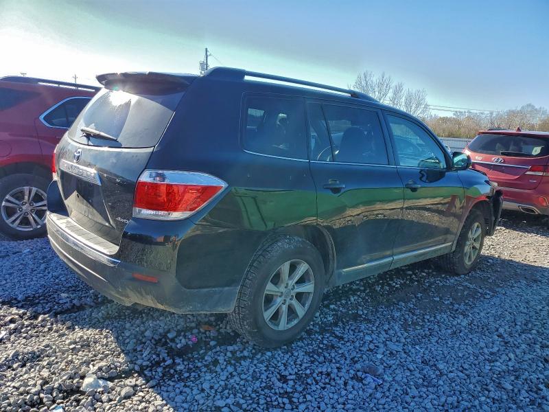 Photo 3 from auction – 2013 TOYOTA HIGHLANDER with VIN 5TDBK3EHXDS204438
