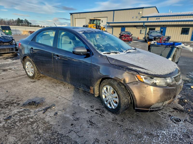Photo 4 from auction – 2013 KIA FORTE EX with VIN KNAFU4A24D5701605