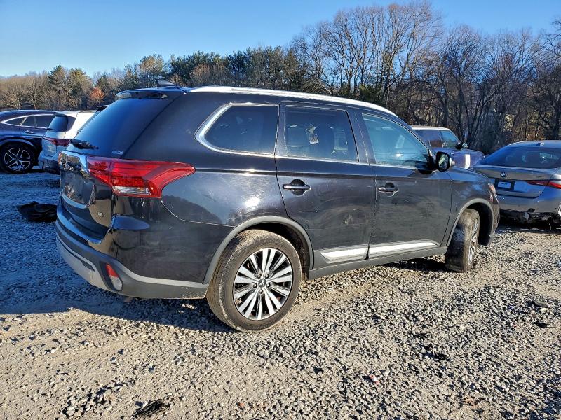 Photo 3 from auction – 2020 MITSUBISHI OUTLANDER with VIN JA4AZ3A33LZ017924