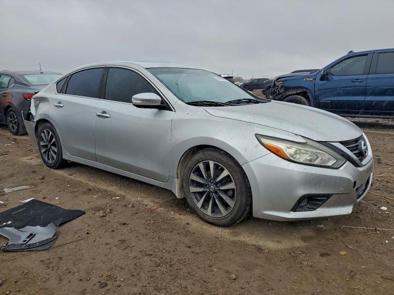 Photo 4 from auction – 2016 NISSAN ALTIMA 2.5 with VIN 1N4AL3AP7GC131577