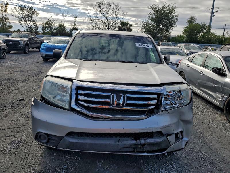 Photo 5 from auction – 2013 HONDA PILOT LX with VIN 5FNYF3H24DB009851