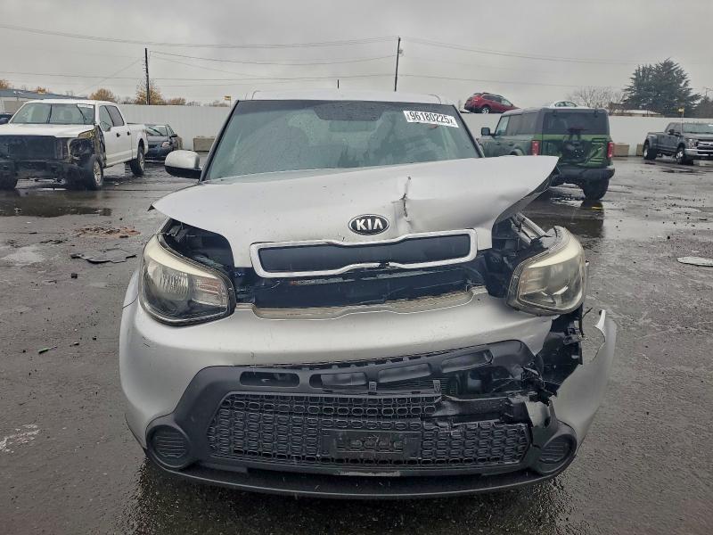Photo 5 from auction – 2015 KIA SOUL with VIN KNDJN2A28F7749212