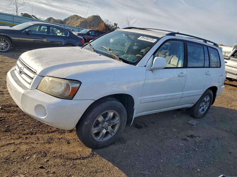 TOYOTA HIGHLANDER 2004 with VIN JTEEP21A640033476 - Photo from auction