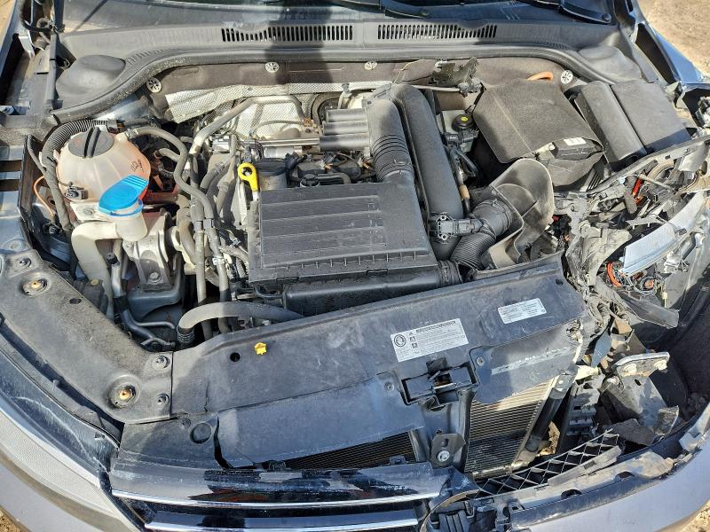 Photo 11 from auction – 2017 VOLKSWAGEN JETTA S with VIN 3VW2B7AJ9HM318398