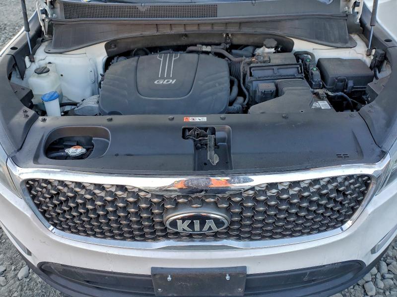 Photo 12 from auction – 2016 KIA SORENTO LX with VIN 5XYPGDA59GG081547