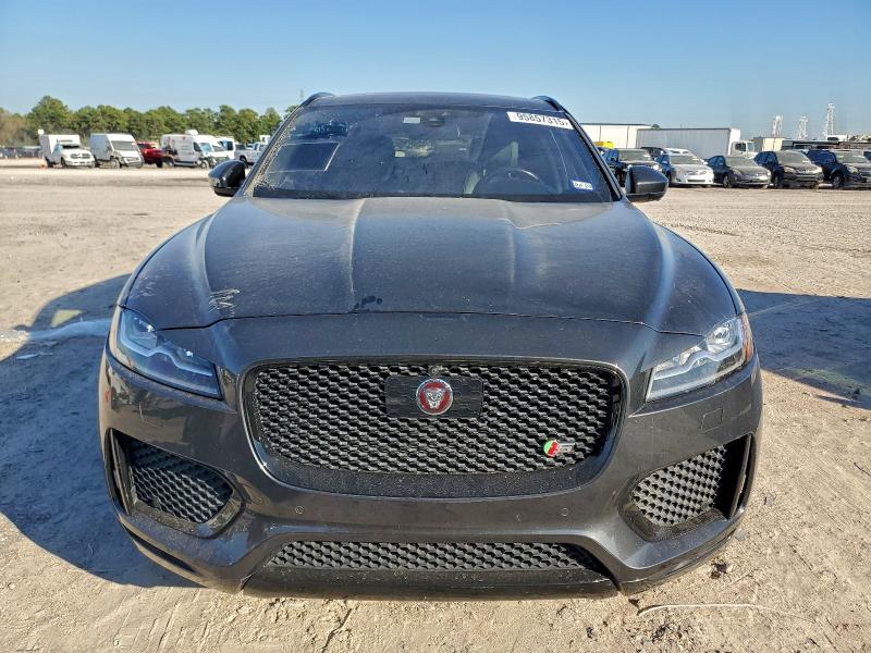 Photo 5 from auction – 2017 JAGUAR F-PACE S with VIN SADCM2BV6HA061028