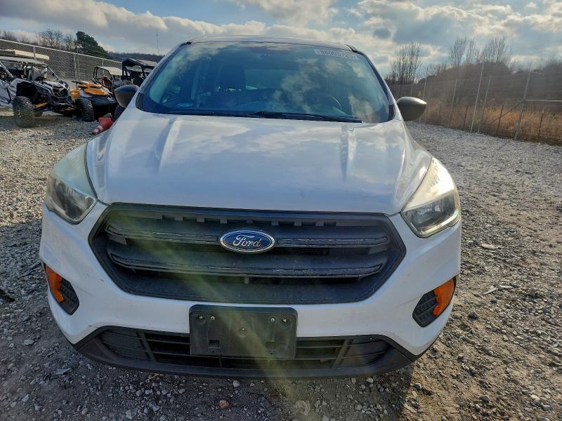 Photo 5 from auction – 2017 FORD ESCAPE S with VIN 1FMCU0F76HUA60810