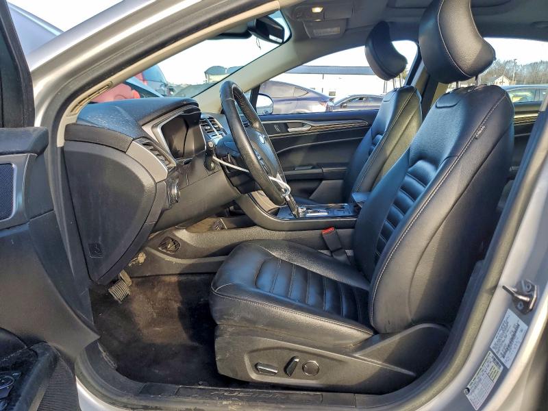 Photo 7 from auction – 2019 FORD FUSION SEL with VIN 3FA6P0CD6KR110161