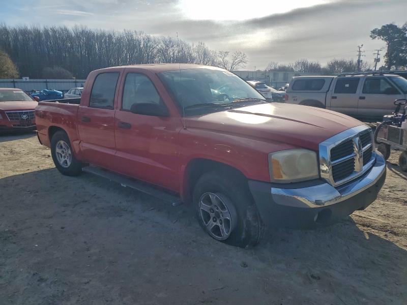 Photo 4 from auction – 2005 DODGE DAKOTA QUA with VIN 1D7HW48N15S220001