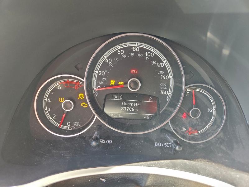 Photo 9 from auction – 2018 VOLKSWAGEN BEETLE S with VIN 3VW5DAAT6JM509319