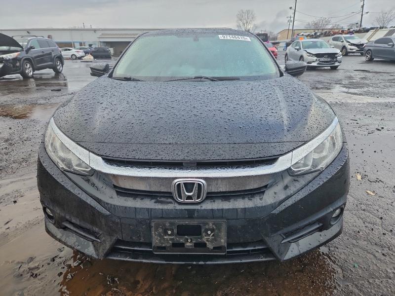 Photo 5 from auction – 2018 HONDA CIVIC EXL with VIN JHMFC1F76JX014973