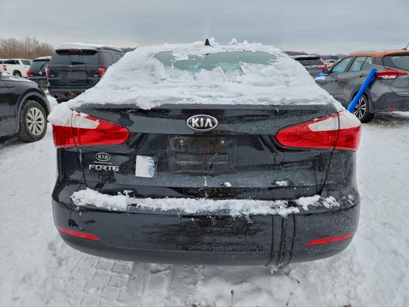 Photo 6 from auction – 2016 KIA FORTE LX with VIN KNAFK4A63G5611908