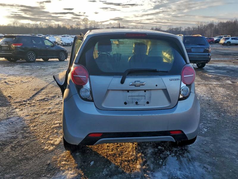 Foto 6 de la subasta – 2015 CHEVROLET SPARK 1LT con VIN KL8CD6S95FC737632