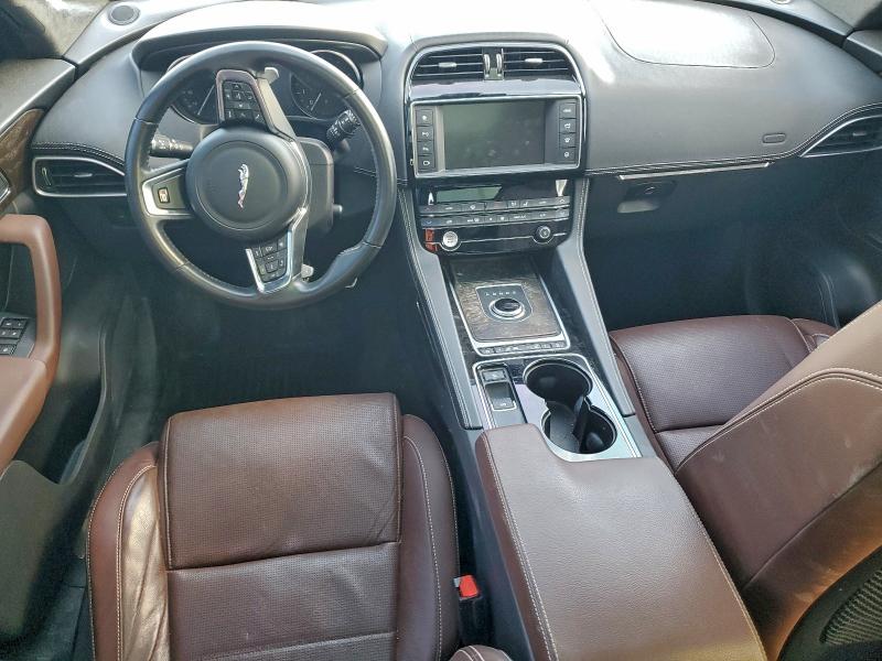 Photo 8 from auction – 2017 JAGUAR F-PACE S with VIN SADCM2BV5HA881763