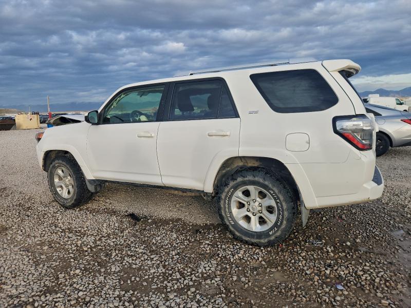 Photo 2 from auction – 2018 TOYOTA 4RUNNER SR with VIN JTEBU5JRXJ5536350