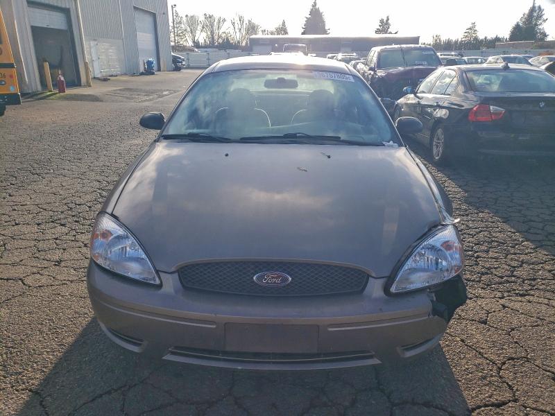 Photo 5 from auction – 2006 FORD TAURUS SE with VIN 1FAFP53U36A148735