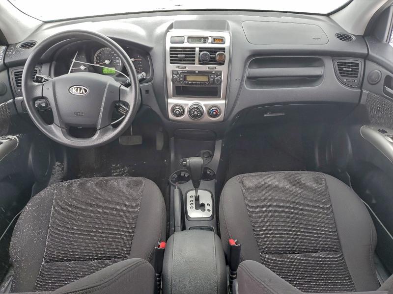 Photo 8 from auction – 2007 KIA SPORTAGE E with VIN KNDJE723477428354