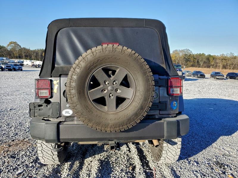 Photo 6 from auction – 2016 JEEP WRANGLER U with VIN 1C4BJWDG8GL203551