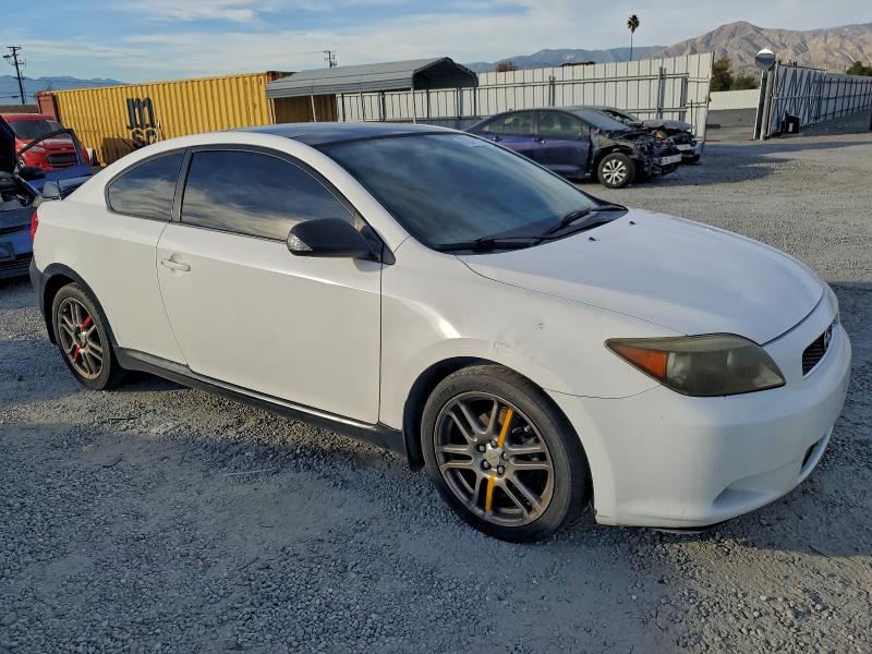 Photo 4 from auction – 2006 TOYOTA SCION TC with VIN JTKDE177160067655