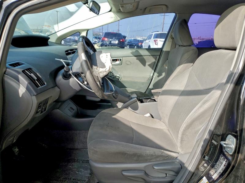 Photo 7 from auction – 2011 TOYOTA PRIUS with VIN JTDKN3DU8B0318931