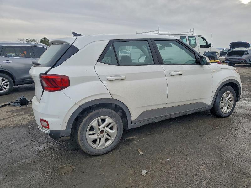 Photo 3 from auction – 2022 HYUNDAI VENUE SE with VIN KMHRB8A35NU133826