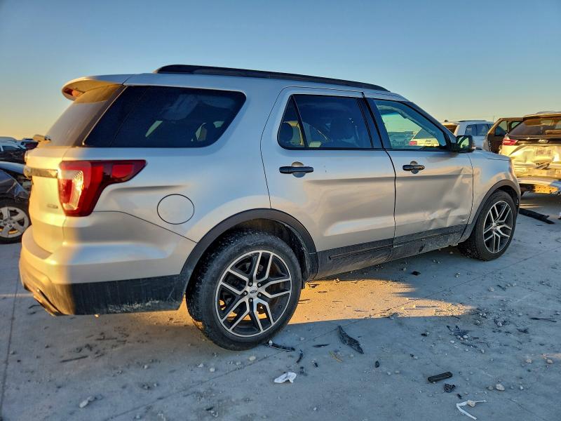 Photo 3 from auction – 2017 FORD EXPLORER S with VIN 1FM5K8GTXHGE26839