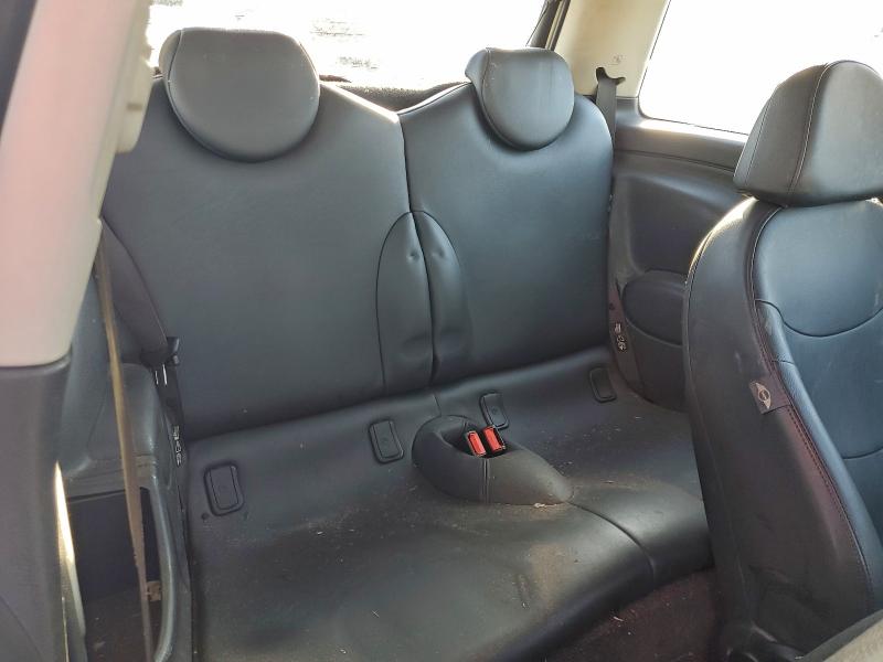 Photo 10 from auction – 2006 MINI COOPER S with VIN WMWRE33536TJ37133
