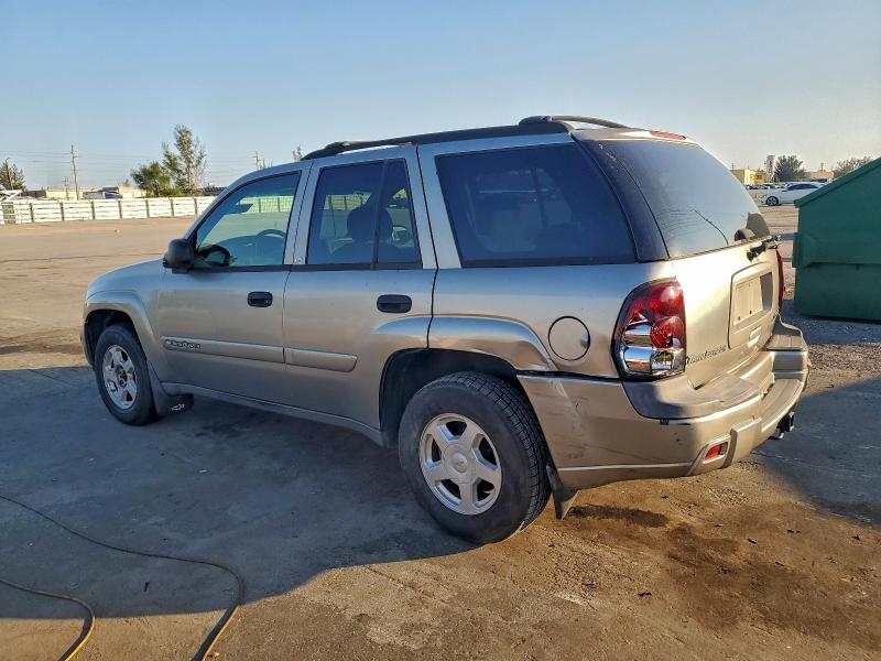 Photo 2 from auction – 2002 CHEVROLET TRAILBLAZE with VIN 1GNDT13S522513674
