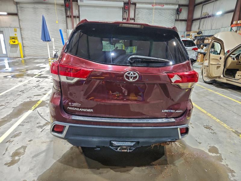 Photo 6 from auction – 2017 TOYOTA HIGHLANDER with VIN 5TDDZRFH7HS364708