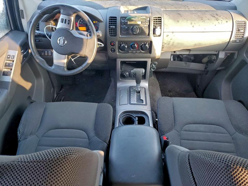Photo 8 from auction – 2011 NISSAN PATHFINDER with VIN 5N1AR1NB0BC605823