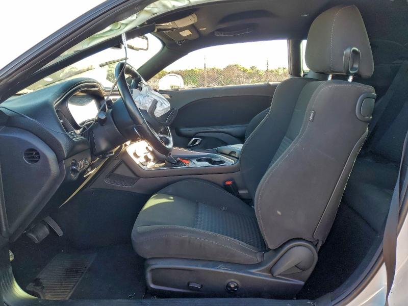 Photo 7 from auction – 2019 DODGE CHALLENGER with VIN 2C3CDZJGXKH677755