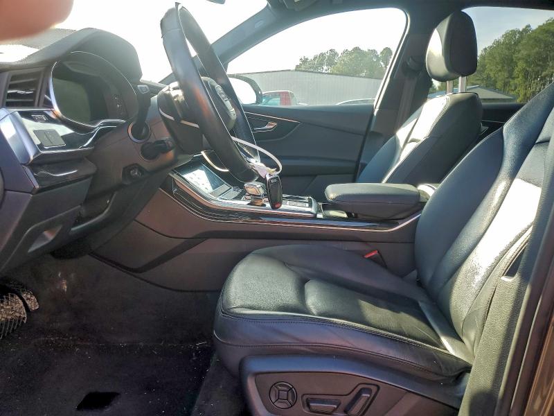 Photo 7 from auction – 2021 AUDI Q7 PREMIUM with VIN WA1LJAF77MD035342