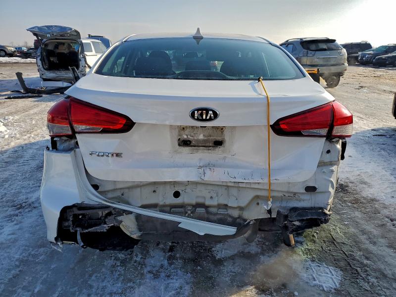 Photo 6 from auction – 2017 KIA FORTE LX with VIN 3KPFL4A7XHE018688