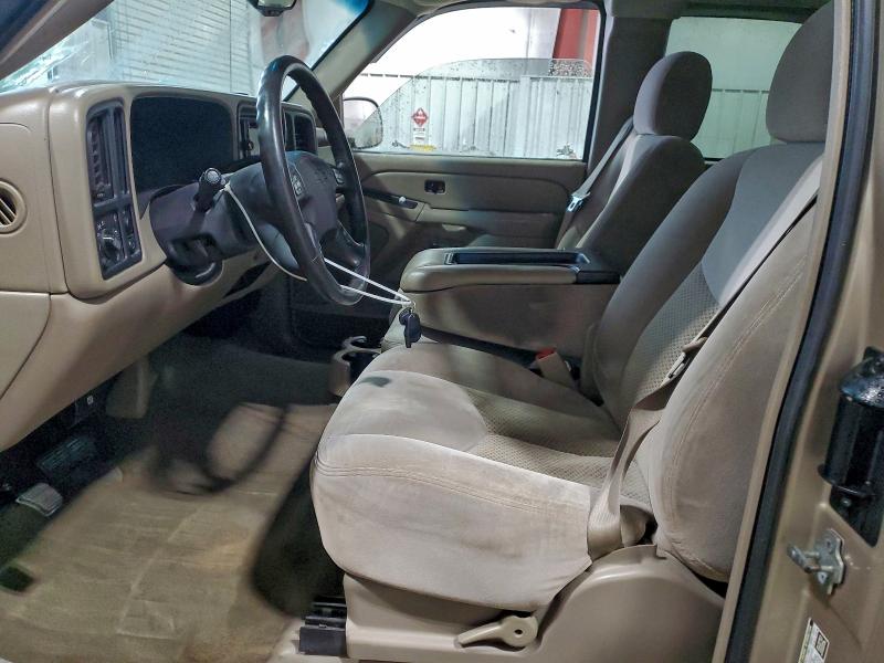 Photo 7 from auction – 2004 CHEVROLET SILVERADO with VIN 2GCEC19T941305734