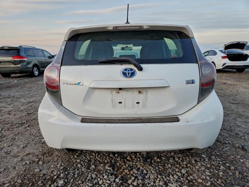 Photo 6 from auction – 2012 TOYOTA PRIUS C with VIN JTDKDTB34C1024886