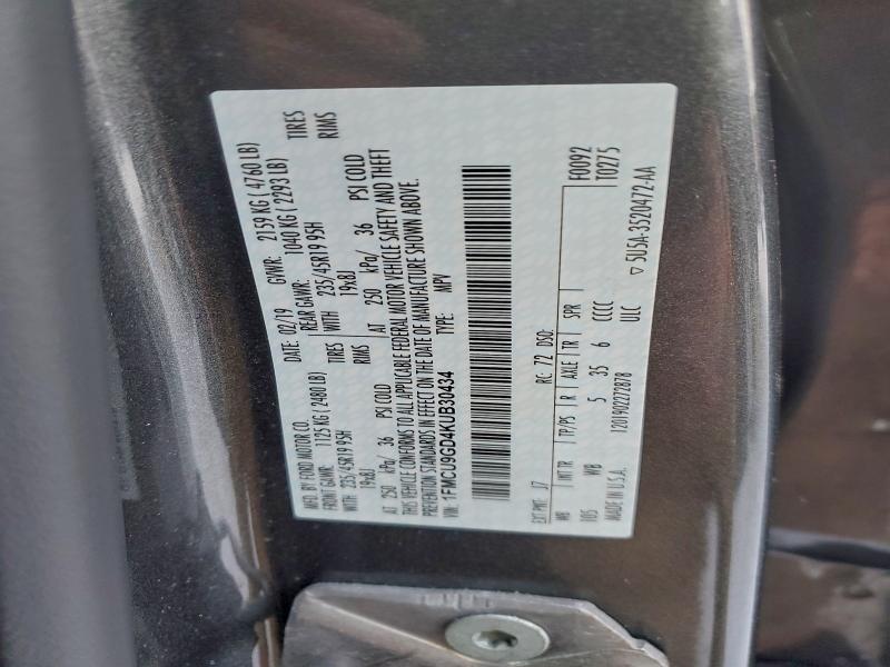 Photo 14 from auction – 2019 FORD ESCAPE SE with VIN 1FMCU9GD4KUB30434