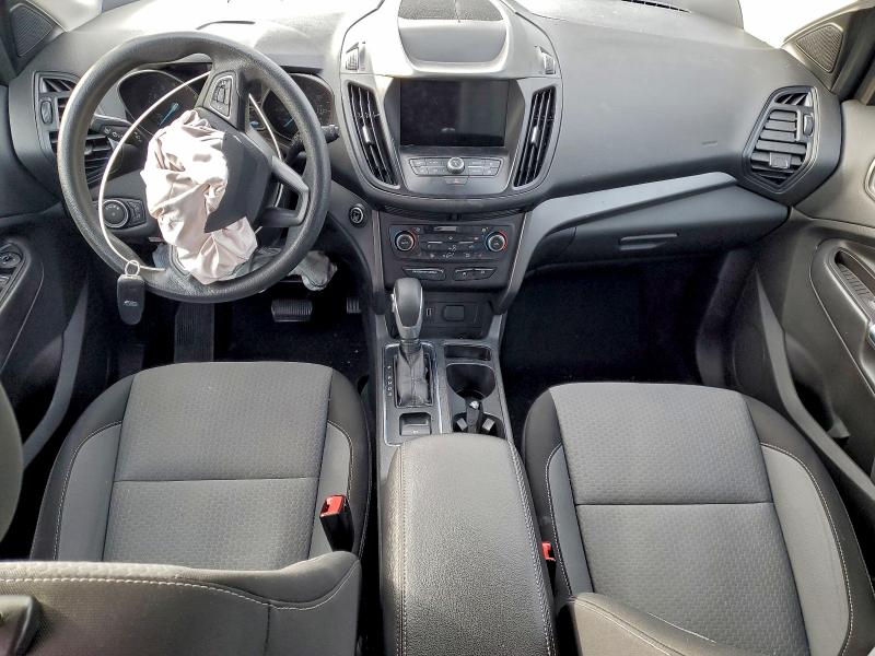 Photo 8 from auction – 2019 FORD ESCAPE SE with VIN 1FMCU9GD7KUB14311