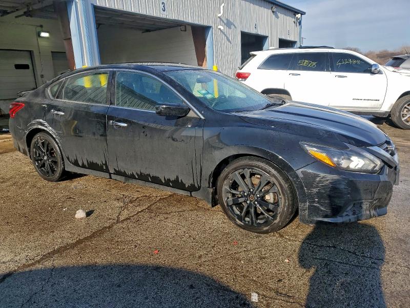 Photo 4 from auction – 2017 NISSAN ALTIMA 2.5 with VIN 1N4AL3AP1HC478601