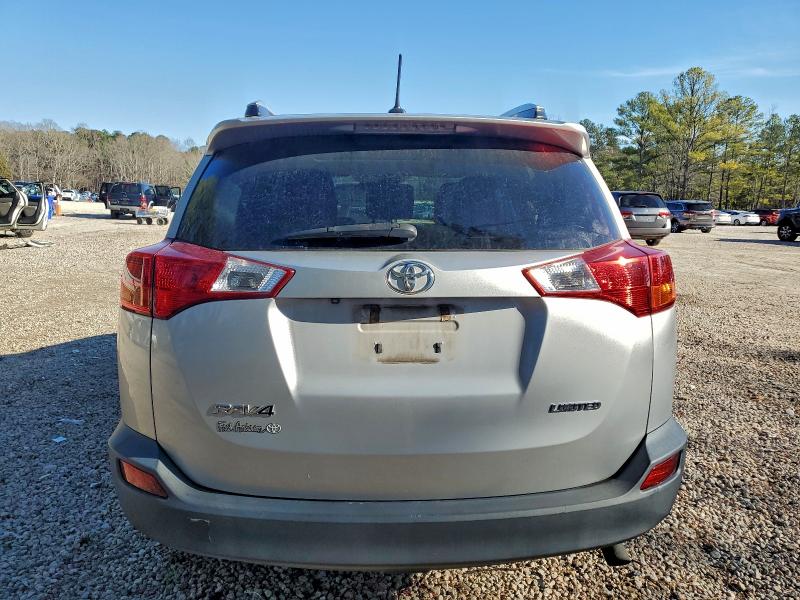 Photo 6 from auction – 2015 TOYOTA RAV4 LIMIT with VIN 2T3YFREV9FW209011