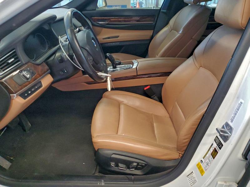 Photo 7 from auction – 2014 BMW 750 I with VIN WBAYA8C57ED825018
