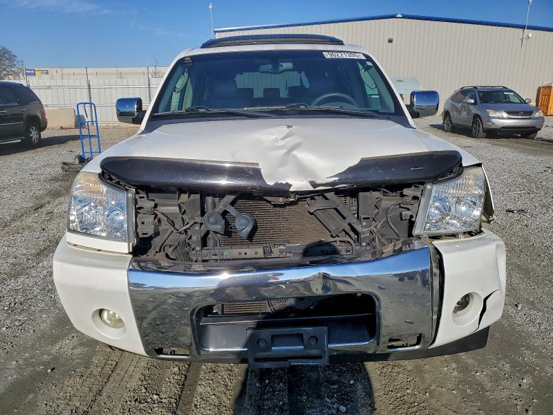 Photo 5 from auction – 2005 NISSAN ARMADA SE with VIN 5N1AA08A85N724085