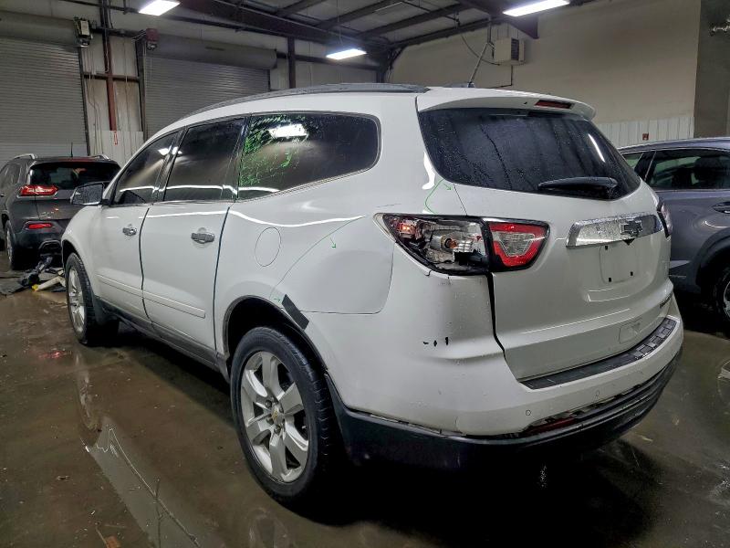 Photo 2 from auction – 2016 CHEVROLET TRAVERSE L with VIN 1GNKRGKD4GJ111007