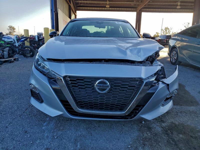 Photo 5 from auction – 2020 NISSAN ALTIMA SR with VIN 1N4BL4CV7LC100281